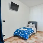 Easy Downtown Inn